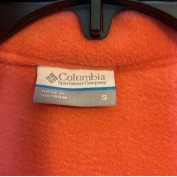 Columbia coral Fleece Vest for Outdoor Adventures - Picture 4 of 5